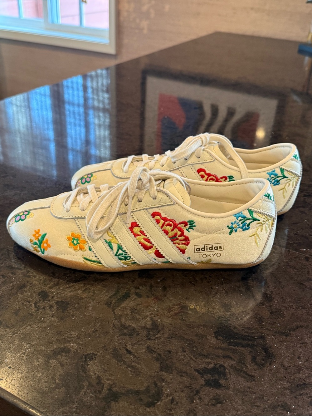 Adidas Tokyo Floral Embroidery Pack - Cream White sneakers - Picture 5 of 14